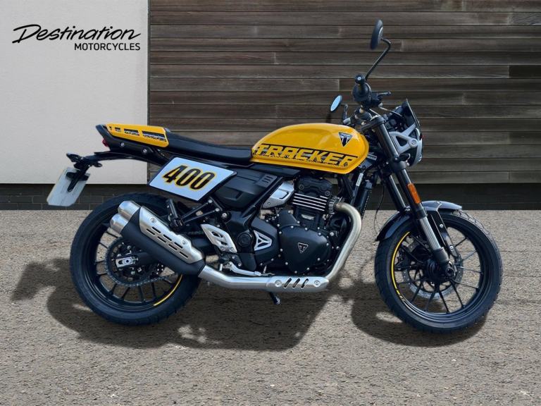 2026 Triumph Tracker PREMIUM COLOUR yellow 5 speed Manual