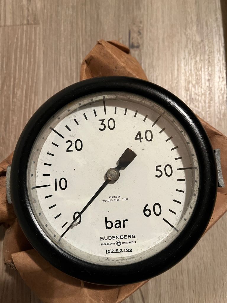 Large vintage Budenberg pressure gauge 0-60 bar
