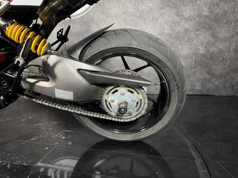 Ducati Hypermotard 950