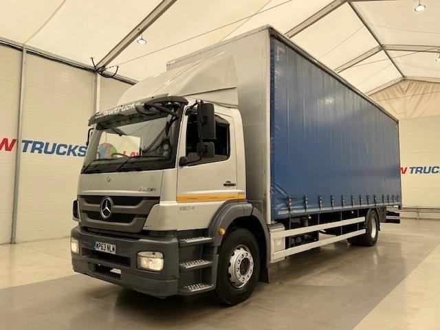 Mercedes-Benz Axor 1824 4x2 Day Cab Curtainsider