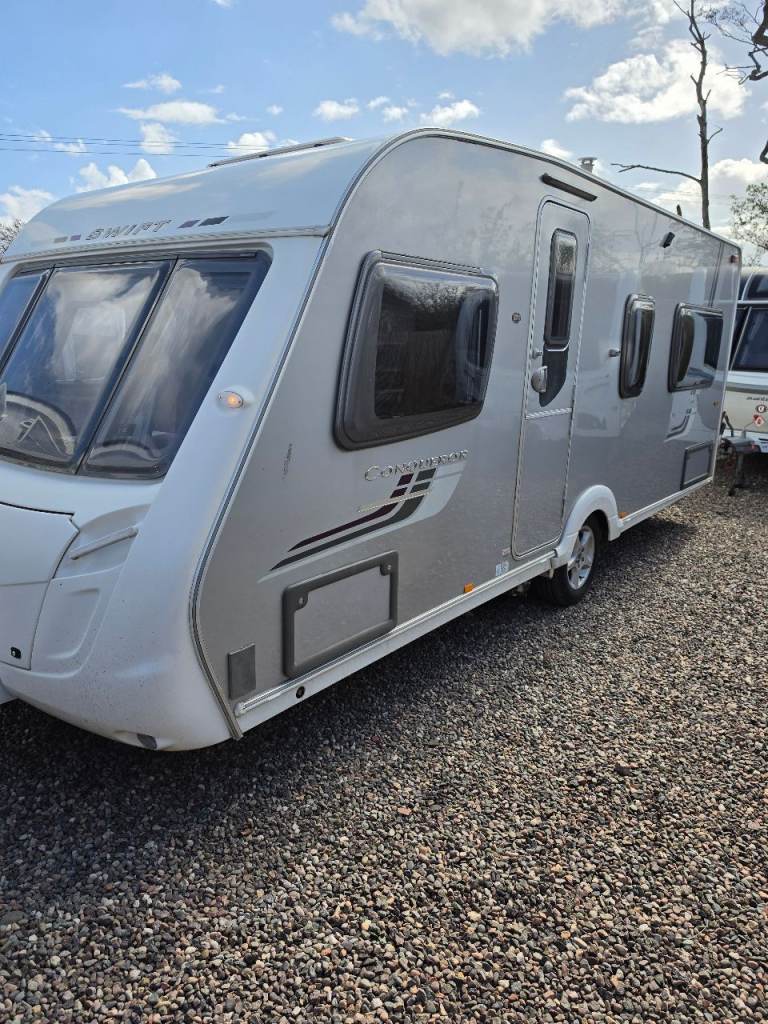 Swift conqueror 540/4 berth fixed bed 2010 motor mover top spec 
