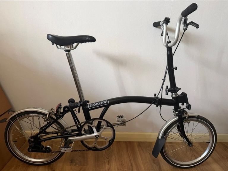 Brompton C Line M1L (Single  Speed) folding bicycle -  (Excellent Condition)