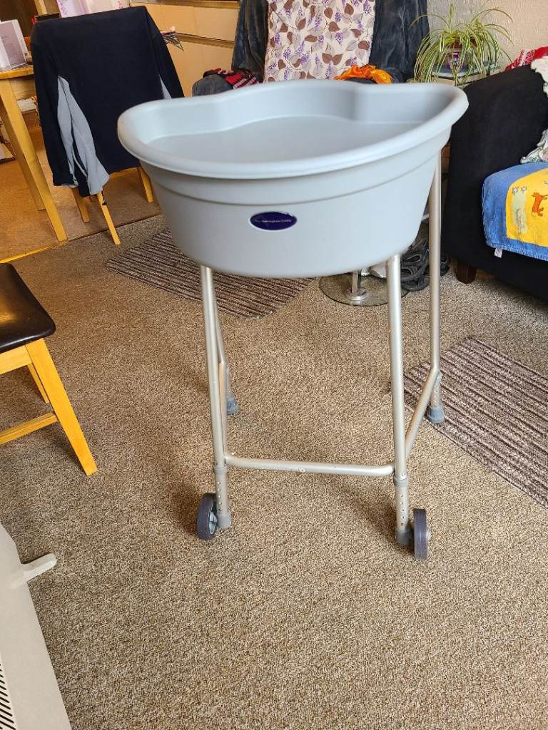 Zimmer frame with wheels/mobility walker
