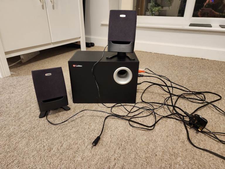Labtec 2.1 speakers