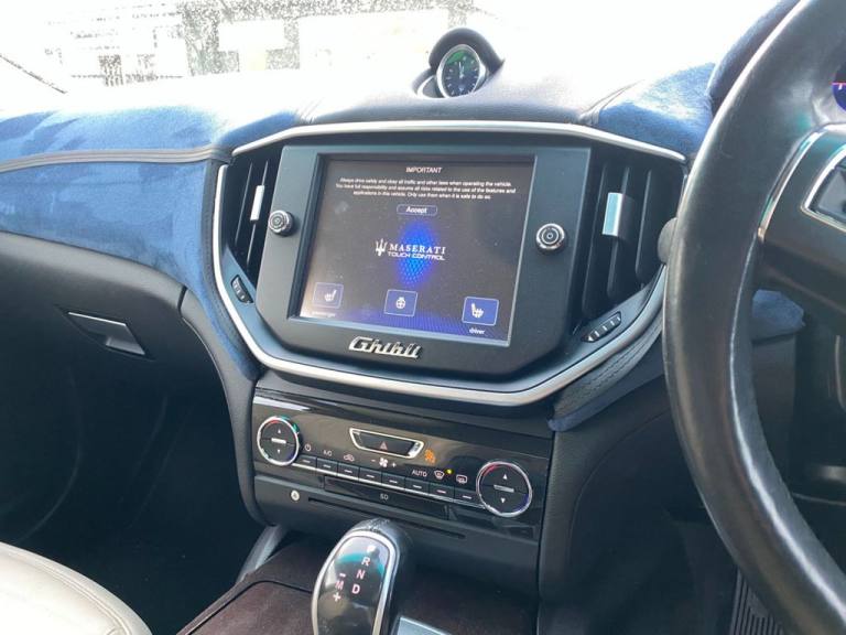 2016 Maserati Ghibli 3.0D V6 Saloon 4dr Diesel ZF Euro 5 (s/s) (275 ps) Saloon Diesel Automatic