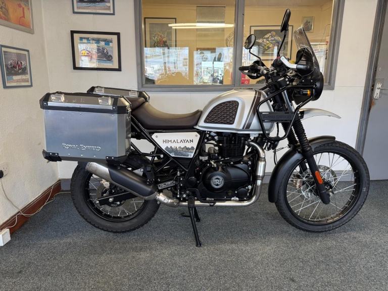 Royal Enfield HIMALAYAN E5