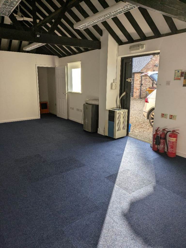 Office unit to let