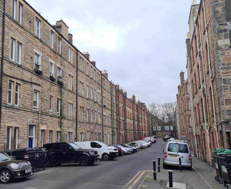 1 bed flat, Milton Street, Abbeyhill