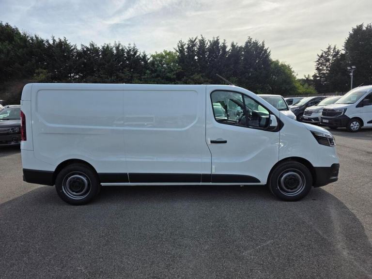 Pre Reg October 2026 Renault Trafic 2.0 SL30 Blue dCi (130) Advance 