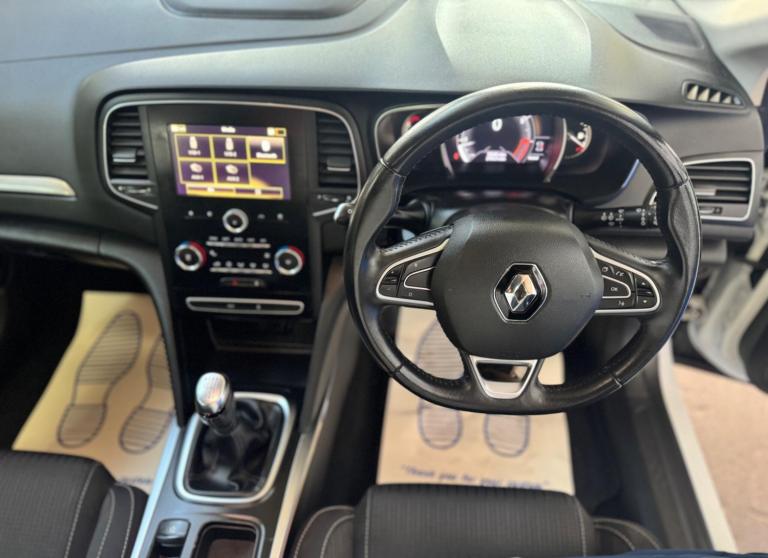 2018 Renault Megane 1.2 TCe Dynamique Nav Euro 6 (s/s) 5dr HATCHBACK Petrol Manual