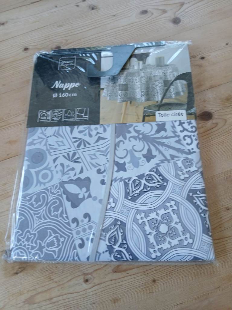 'Nappe' Circular Tablecloth 160cms
