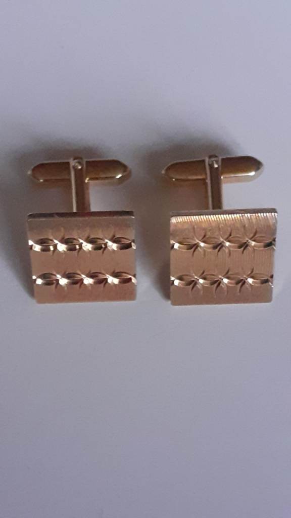 Cufflinks 