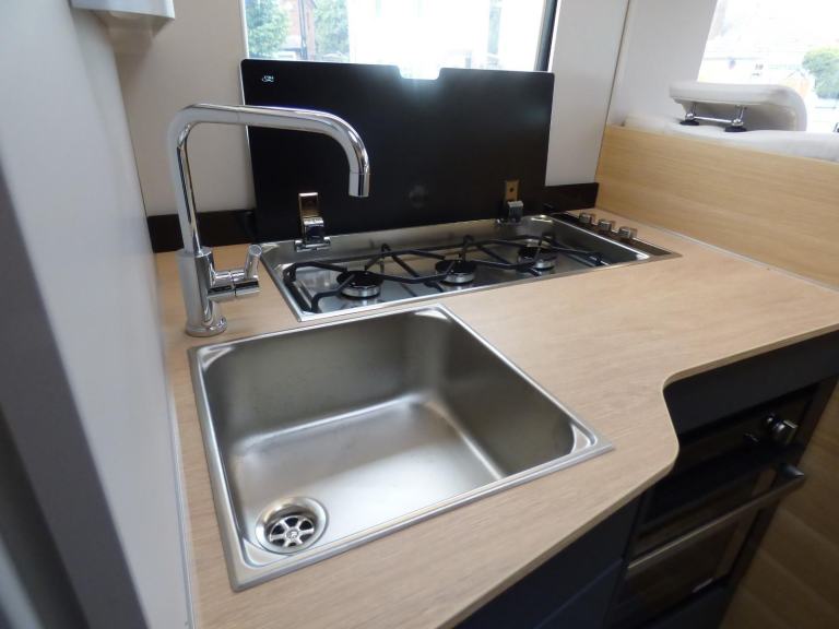 Adria Matrix 670 SL 60Y  Anniversary Edition DIESEL AUTOMATIC 2025