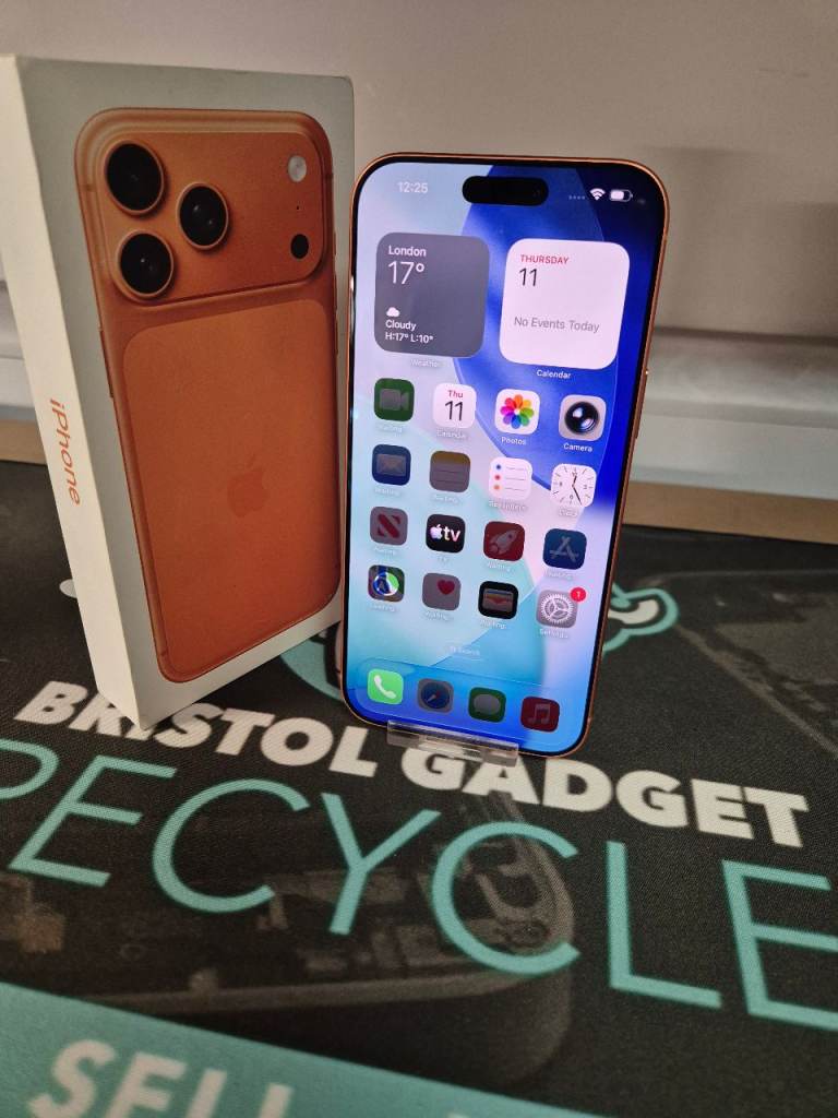 MINT Apple iPhone 17 Pro Max Cosmic Orange 256GB Boxed + Apple Warranty 2027