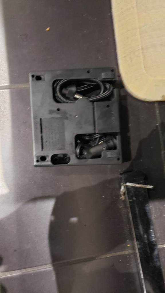 Mercedes tyre inflator 