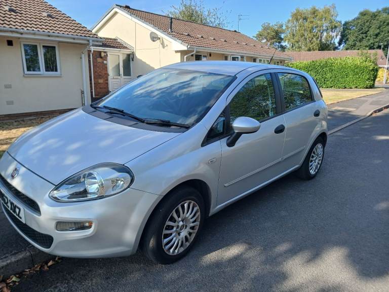 Fiat, PUNTO, Hatchback, 2013, Manual, 1242 (cc), 5 doors
