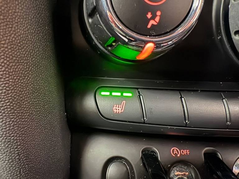 2018 MINI Hatch 1.5 Cooper D Hatchback 3dr Diesel Steptronic Euro 6 (s/s) (116 ps) Hatchback Dies...