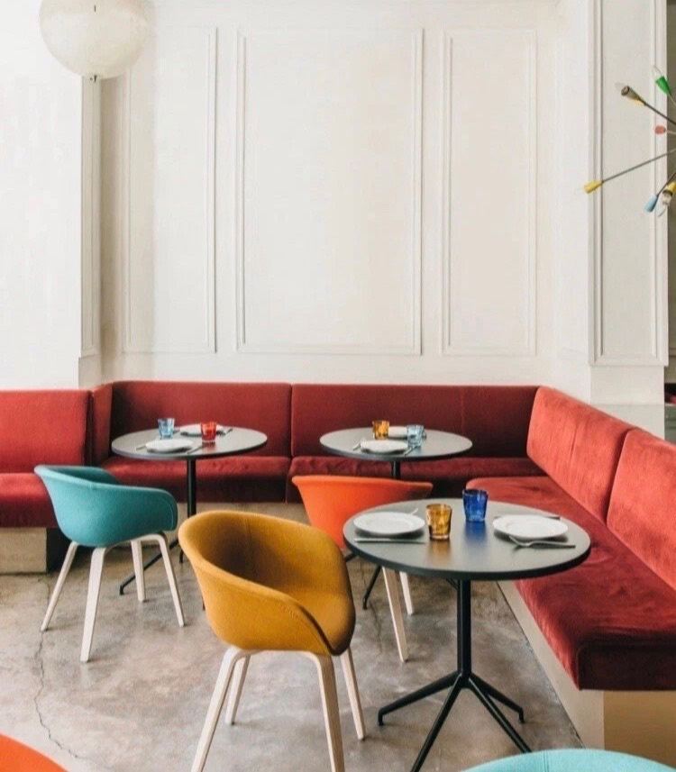 Arper - Yop - Black round flip-top dining table 