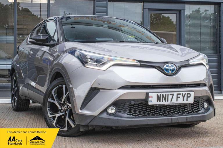 2017 Toyota C-HR 1.8 VVT-h Dynamic SUV 5dr Petrol Hybrid CVT Euro 6 (s/s) (122 ps) PARKING S SUV ...
