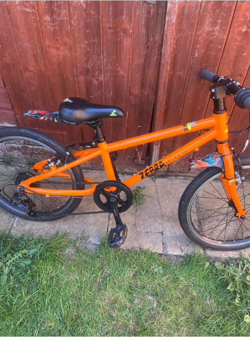 **Frog Zebra 52 Orange - Age Use 5-6 Years Serviced with Fitted Mudguards**