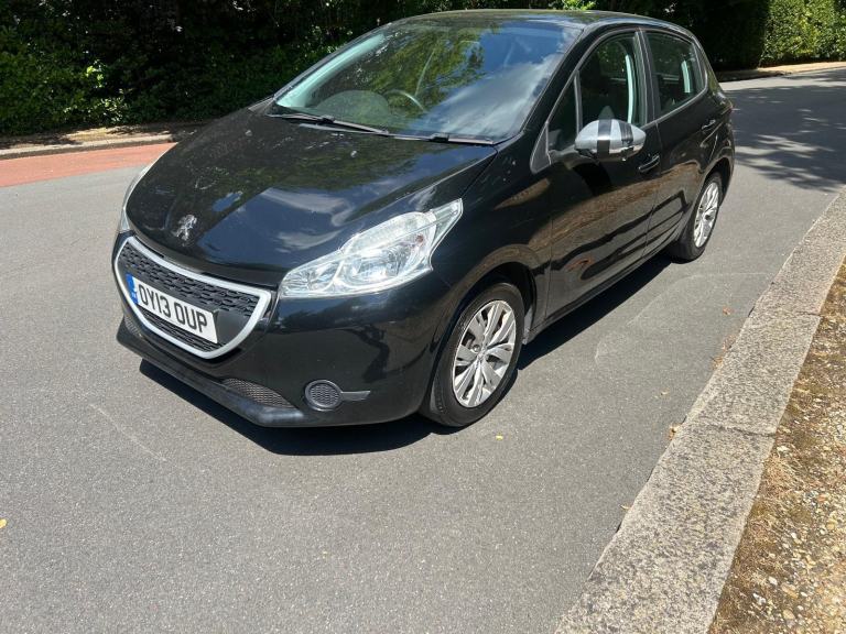 Cheap 2013 Peugeot 208 1.2 VTi Access+ 5dr HATCHBACK Petrol Manual for sale in Croydon, Greater London