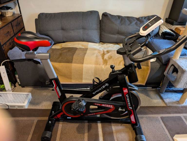 Sport24 8kg Fly Wheel stationary upright Spinning bike