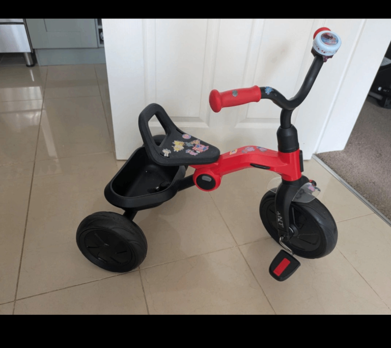 Q Play kids trike/tricycle