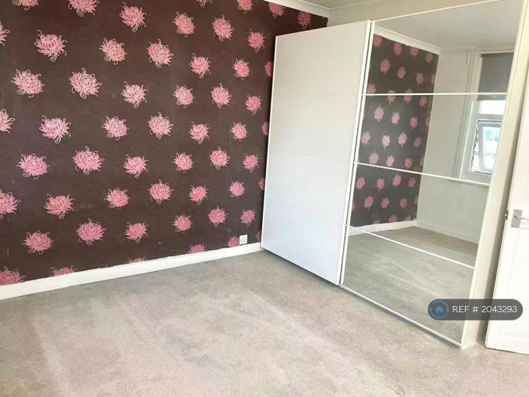 2 bedroom house in Collingwood Road, Sutton, SM1 (2 bed) (#2043293)