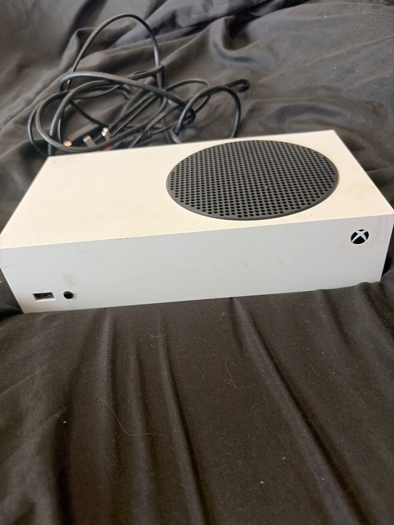 Xbox Series S Console with Power Lead – Good Condition