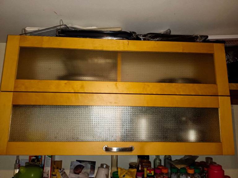 Kitchen Wall Cabinets with Glass Fronts – Good Condition