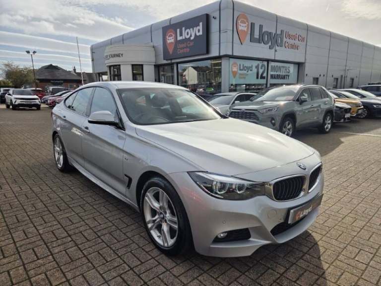 BMW 3 SERIES 330d xDrive M Sport 5dr Step Auto [Business Media]