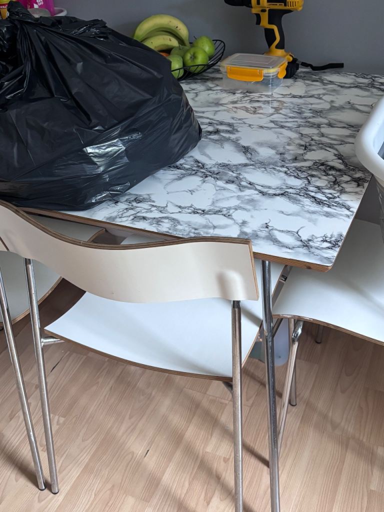 Rectangle dining table with 3 chairs £10