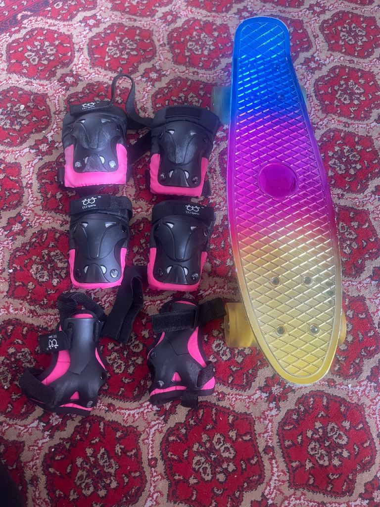 Kids Skateboard with Knee and Elbow Pads – Multicoloured, Good Condition