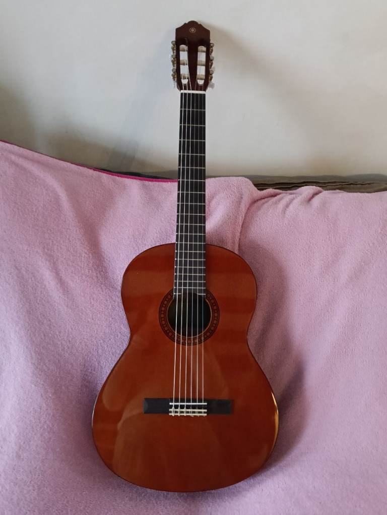 Yamaha CS40 3/4 Guitar.