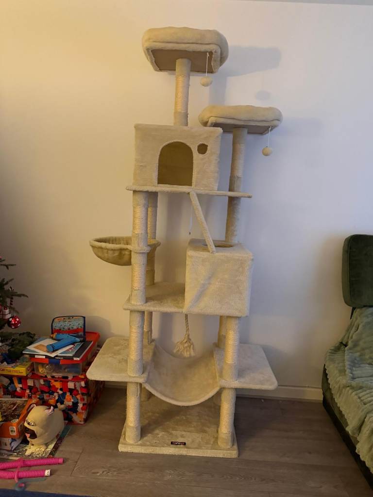 Cat tree house 2 meter tall 