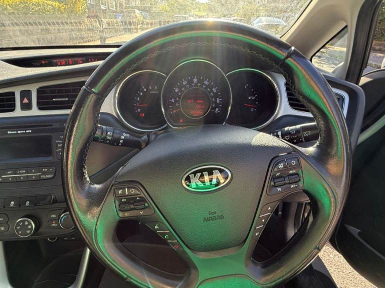 Kia, CEED, Hatchback, 2012, Manual, 1582 (cc), 5 doors