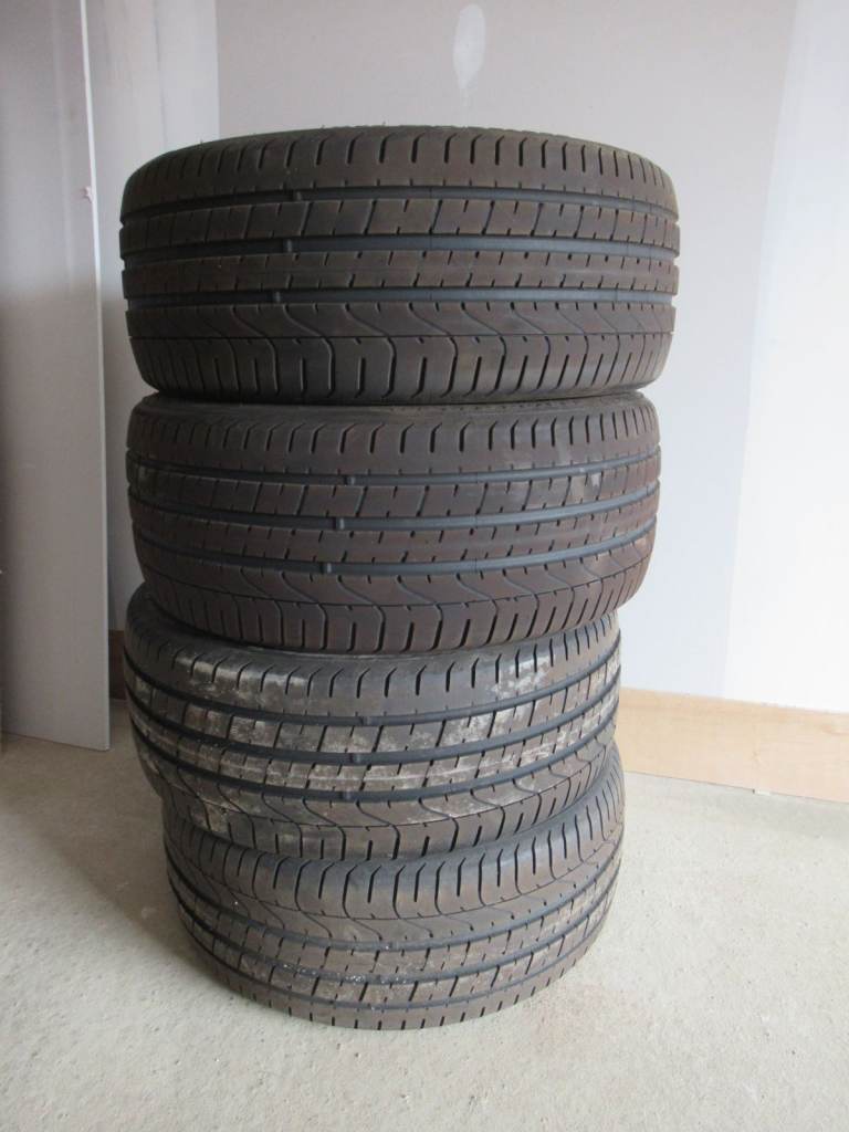 Pirelli P-Zero tyres.  225/35 R19 88Y suitable for Golf GTI