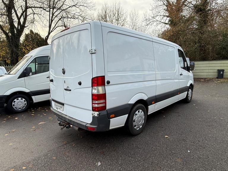 2018 MERCEDES SPRINTER 2.1L DIESEL WHITE MANUAL MWB LOW ROOF PANEL VAN - 194K