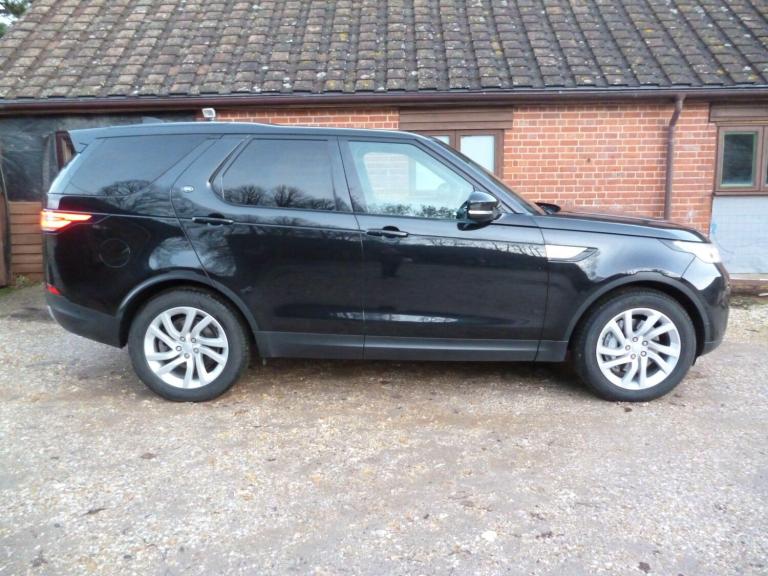 2019 Land Rover Discovery 3.0 SD V6 HSE Auto 4WD Euro 6 (s/s) 5dr ESTATE Diesel Automatic