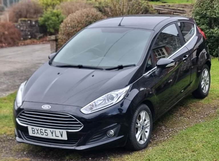 Ford, FIESTA Zetec, Hatchback, 2015, Manual, 1241 (cc), 3 doors