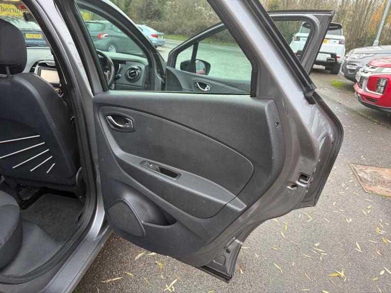 2016 Renault Captur 1.5 dCi 110 Dynamique Nav 5dr HATCHBACK DIESEL Manual