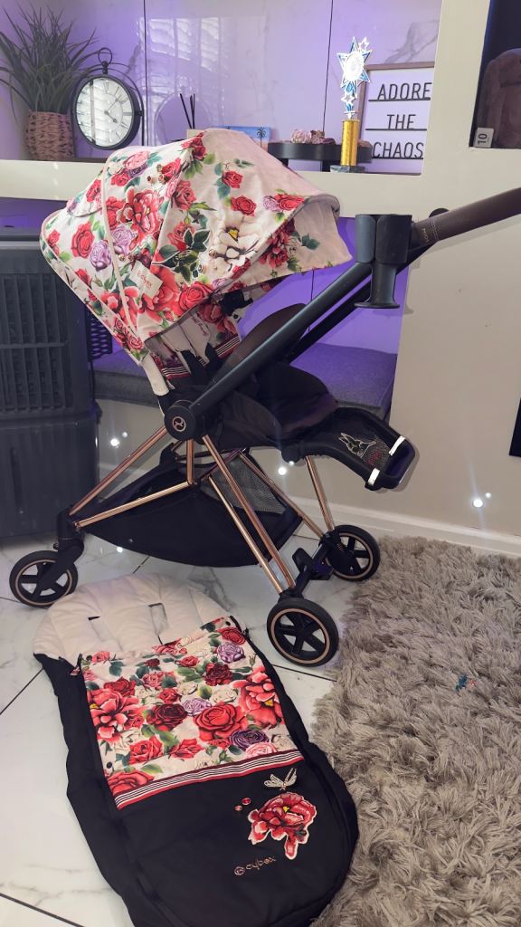 Cybex Mios Spring Blossom Pushchair with Footmuff and Cupholder