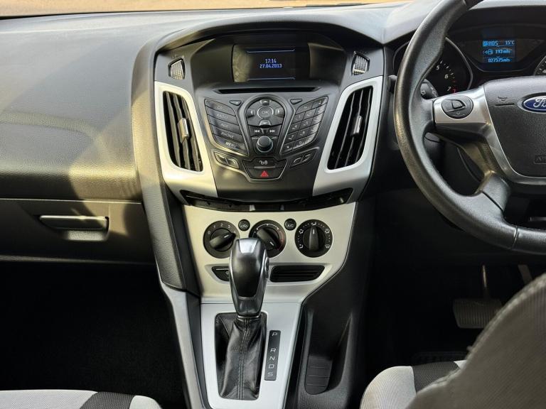 2013 Ford Focus 1.6 125 Zetec 5dr Powershift HATCHBACK Petrol Automatic