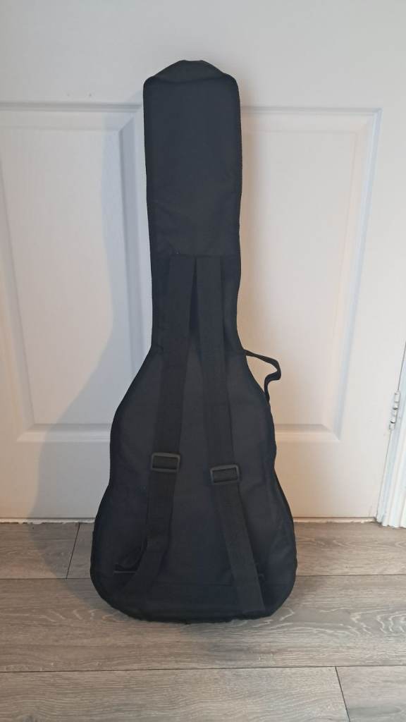 Guitar 1/2 size with bag 