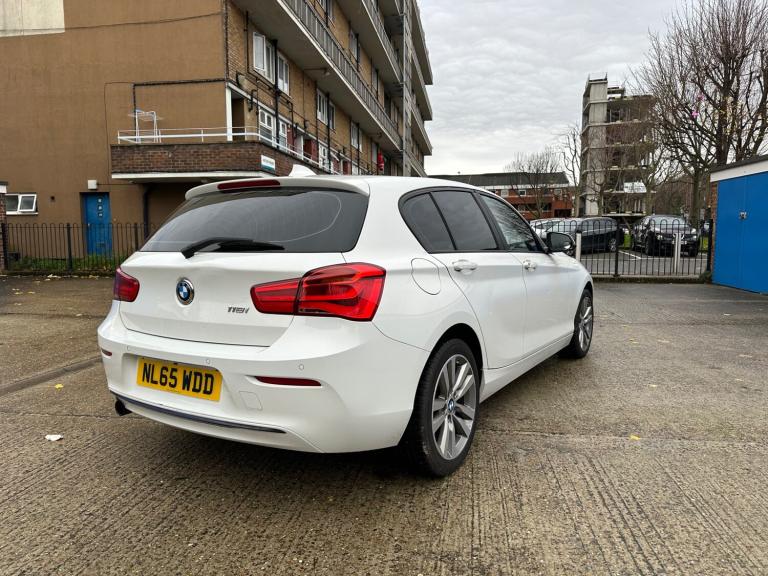 2015 BMW 1 Series 118i [1.5] Sport 5dr HATCHBACK Petrol Manual