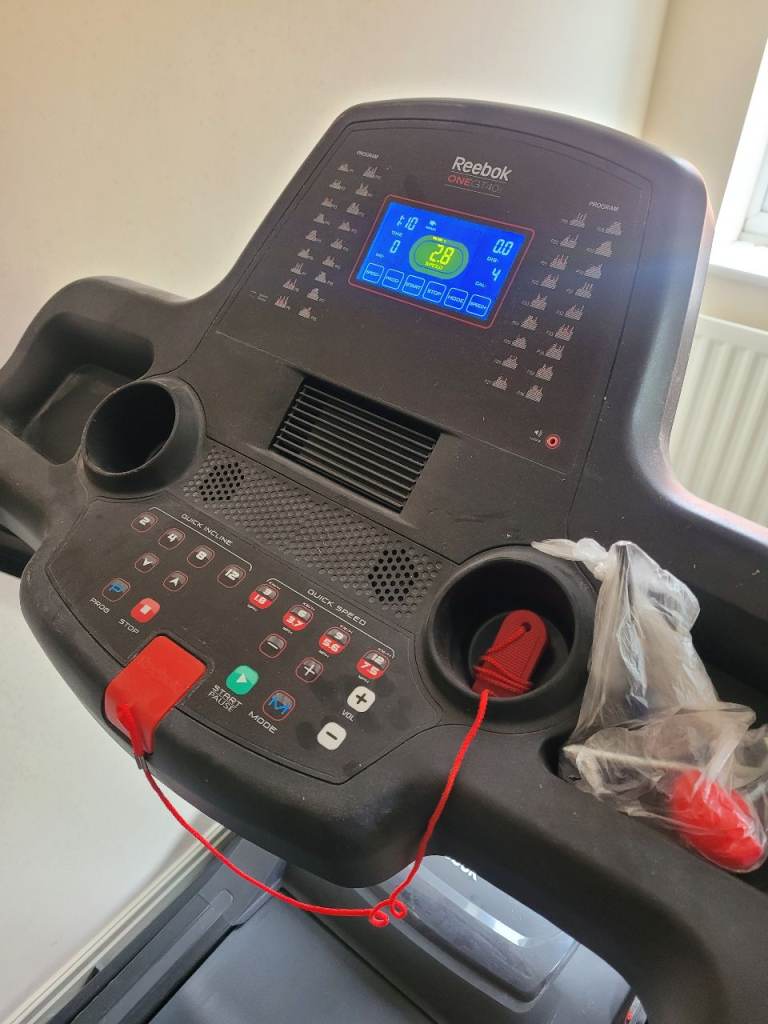 Reebok  tredmill one GT40s