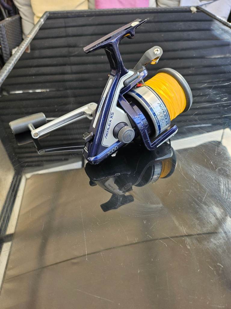 Shimano Beachcaster Rod & Reel, & Daiwa Tripod and Rod bag – Complete Fishing Setup