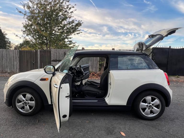 2014 MINI Hatch 1.5 Cooper D 3dr HATCHBACK Diesel Manual