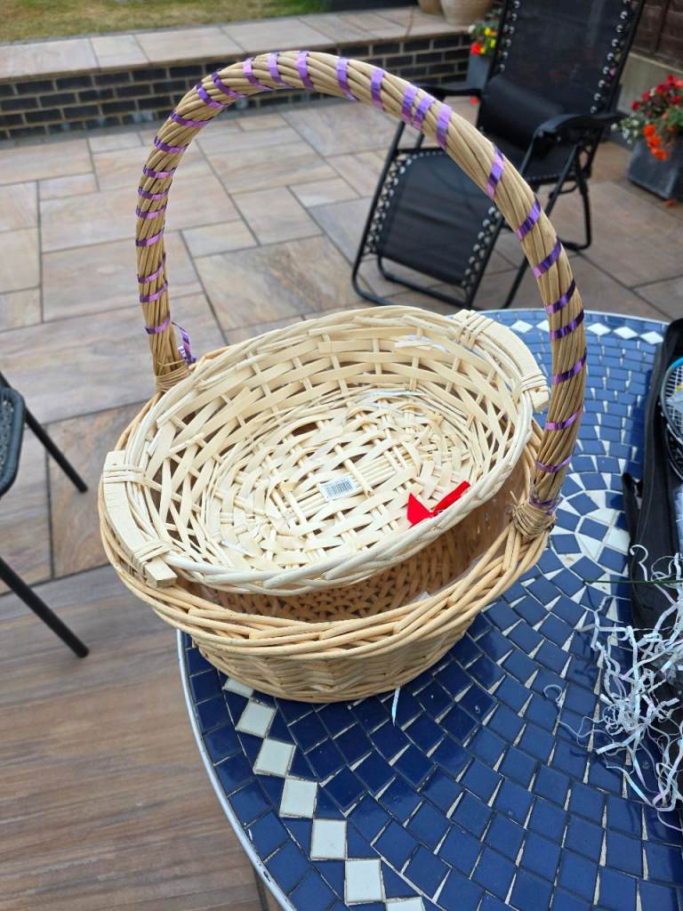 Two Wicker Baskets with Handle – Good Condition