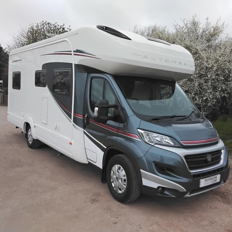 Auto-Trail Tracker RB, 4 berth, 2 seat belt, Automatic Motorhome